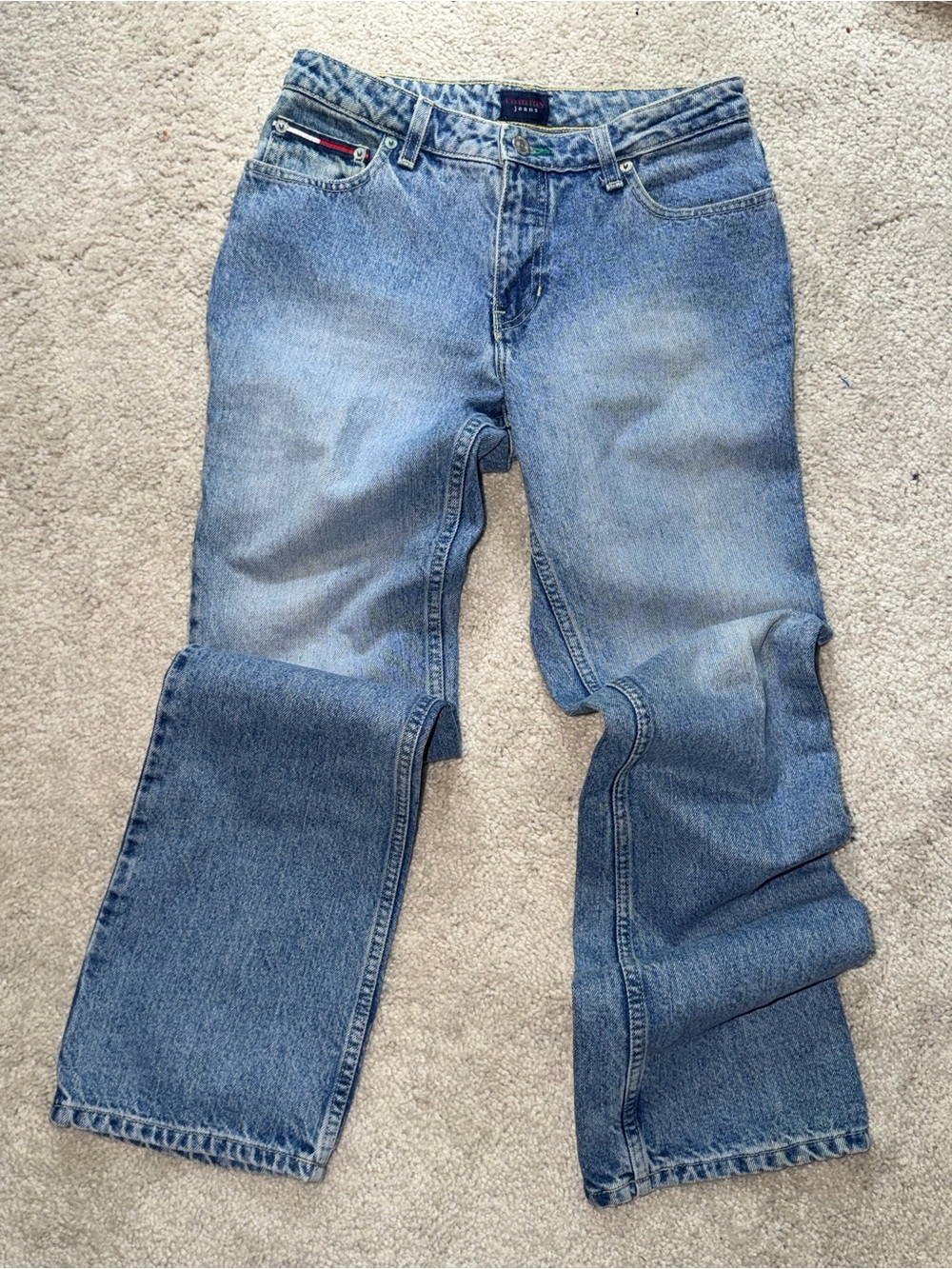 Vintage Y2K Tommy Hilfiger Women’s Light Blue Hipster Bootleg Jeans 5/33